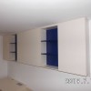 Nástěnné skříňky kombinované s knihovnou