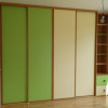 zeleno bílá skříň na míru v dětském pokoji (4 dílná)
